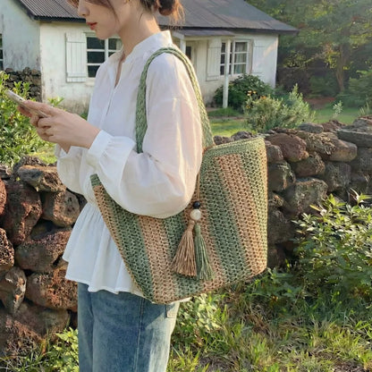 Handwoven Straw Tote Bag – Women's Large Capacity Beach Shoulder Bag