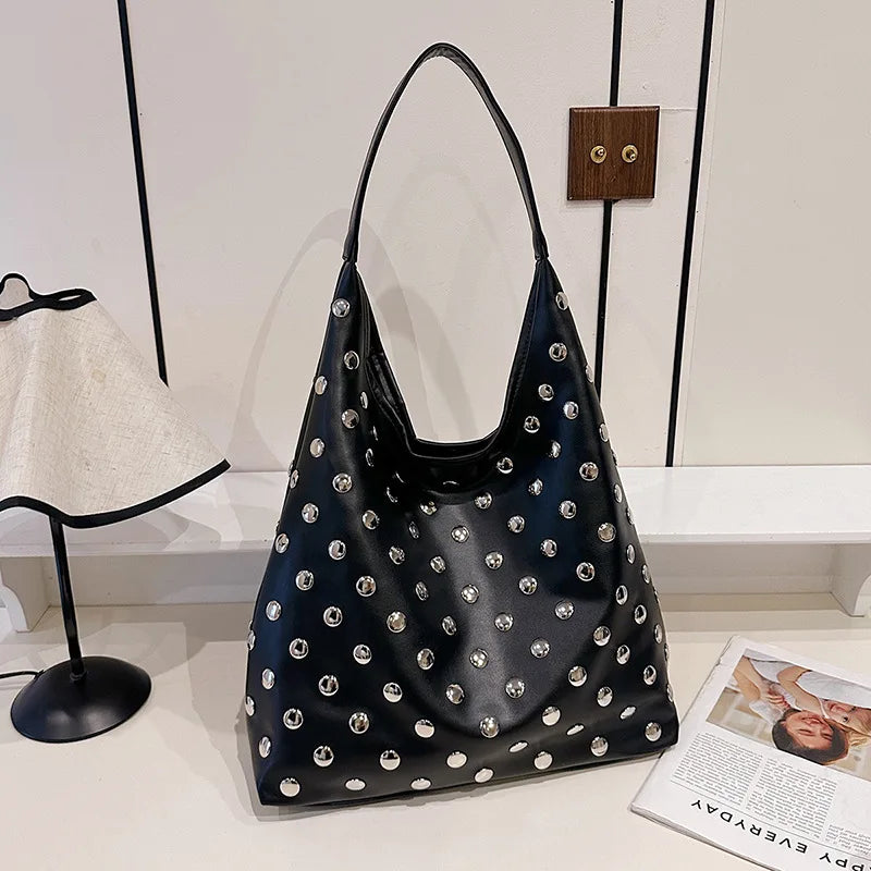 Retro Rivet Underarm Bag Large Capacity Niche Fashionable Shoulder Foreign Handbag