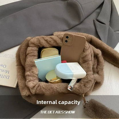 Trendy Womens Faux Fur Top Clutch Bag Vintage Fluffy Shoulder Autumn Winter Casual Simple Design