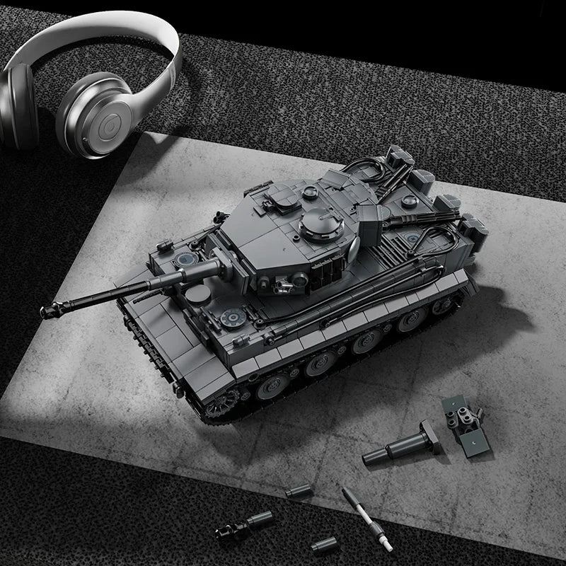 Tiger Tank MOC Building Set – 1:28 Scale WWII Military Blocks