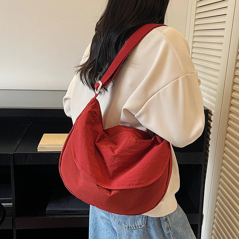 Crescent Crossbody Bag for Women – Lightweight Casual Shoulder Bag