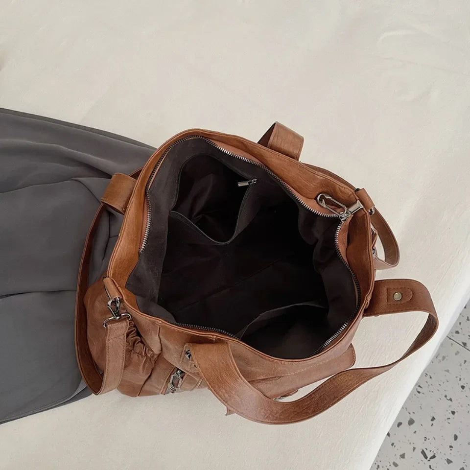 Large Capacity Leather Shoulder Bag with Zipper Pockets