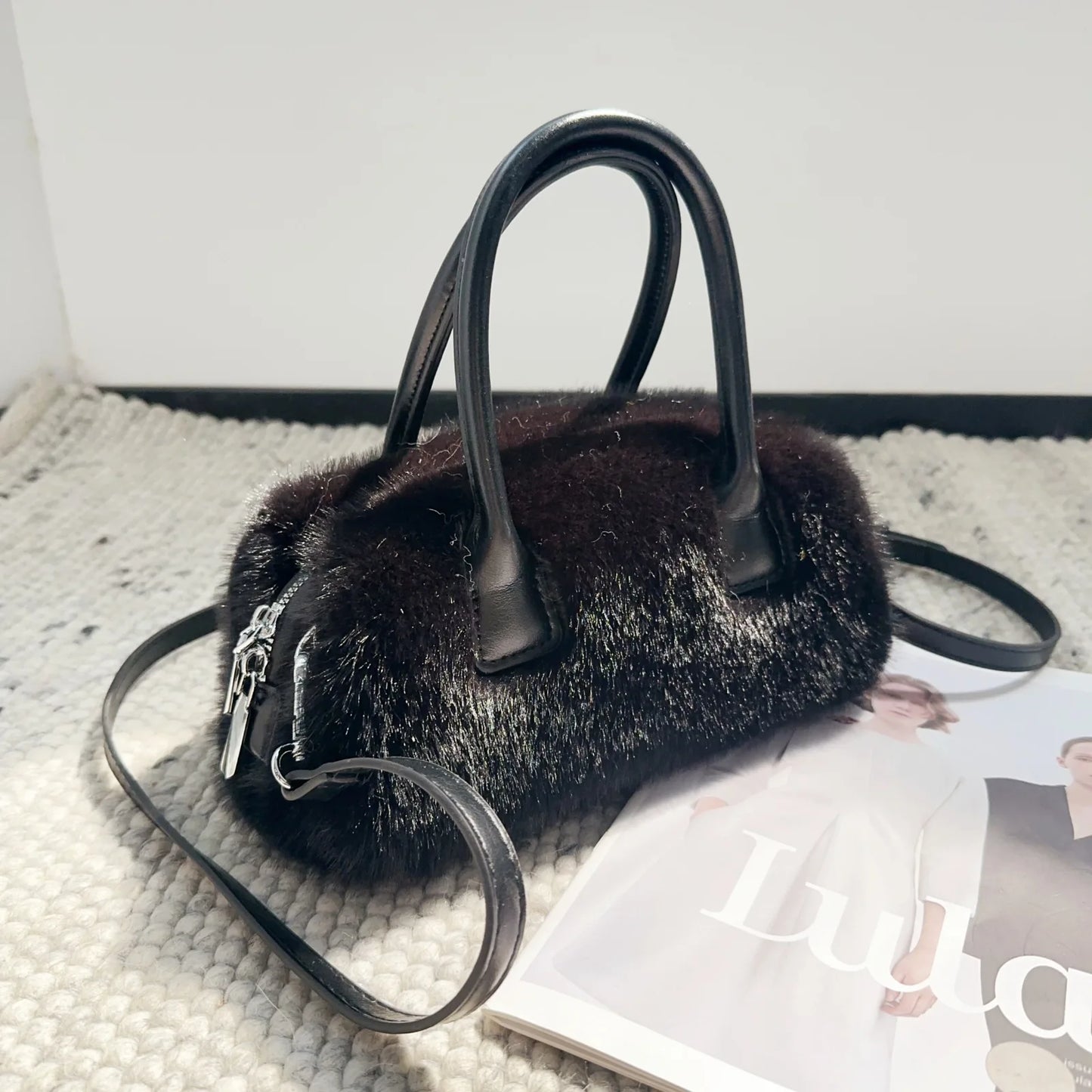 Winter Plush Fluffy Handbags Soft Faux Fur Pink White Tote Shoulder Bag Women Wedding Party Bolsas