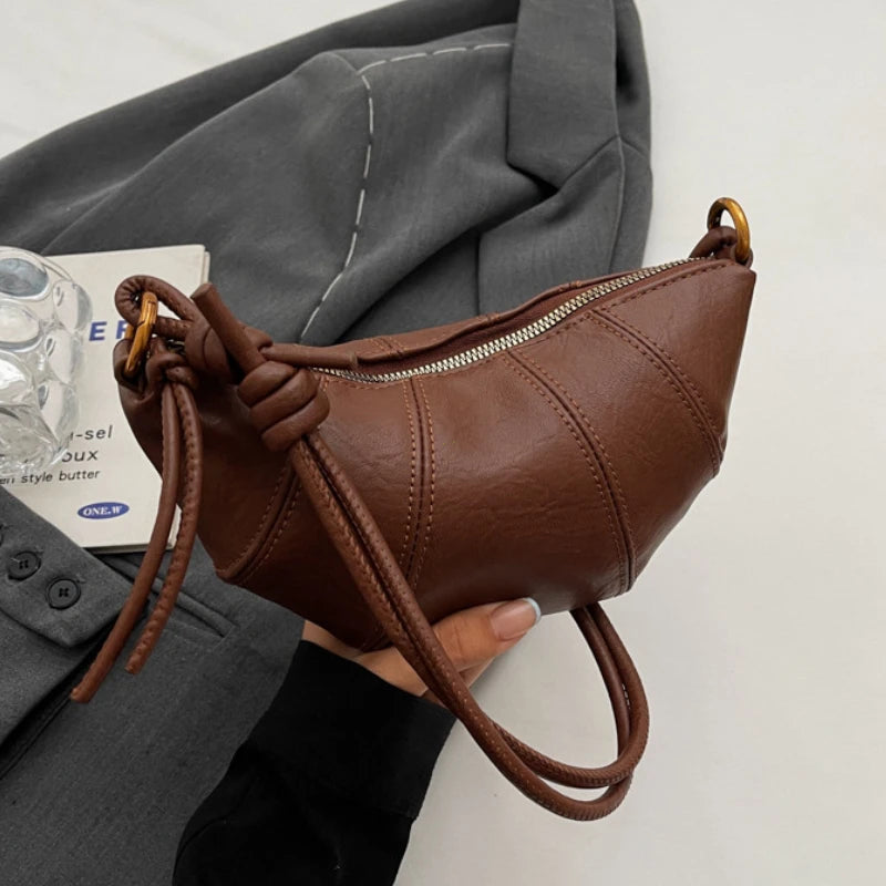 Leather Dumpling Crossbody Bag – Retro Crescent Shoulder Bag for Women