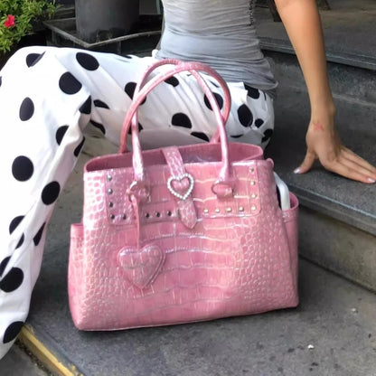 Pink Crocodile-Print Handbag with Heart Detail – Large Capacity Tote