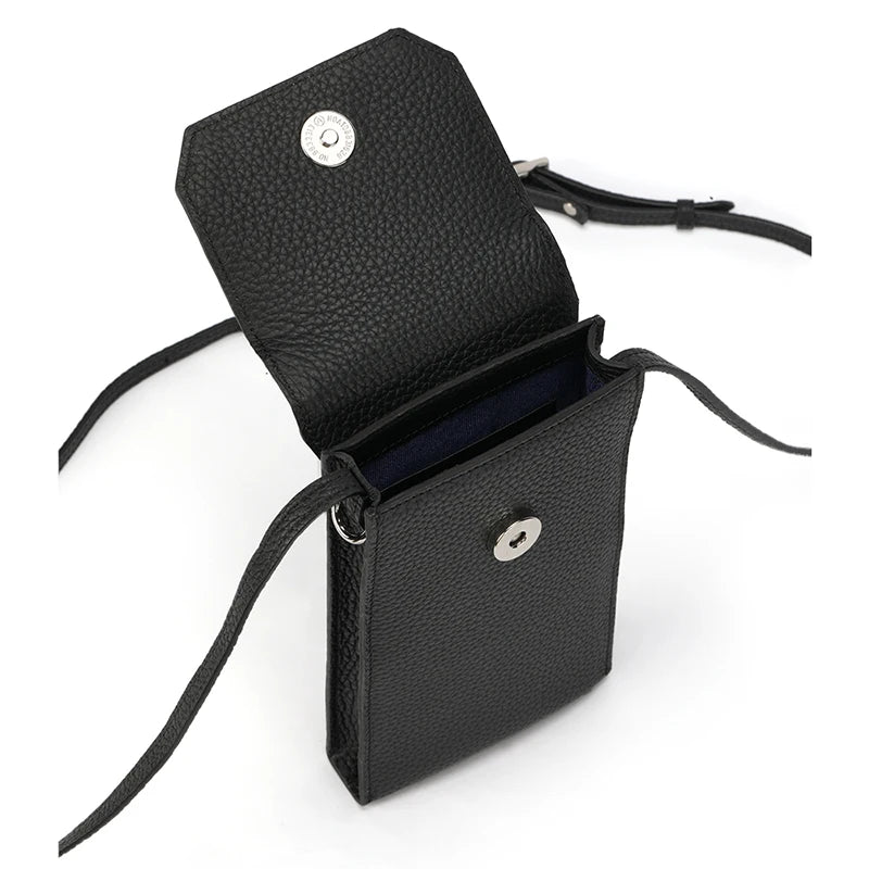 Pebble Leather Crossbody Pouch for Men – Premium Luxury Bag