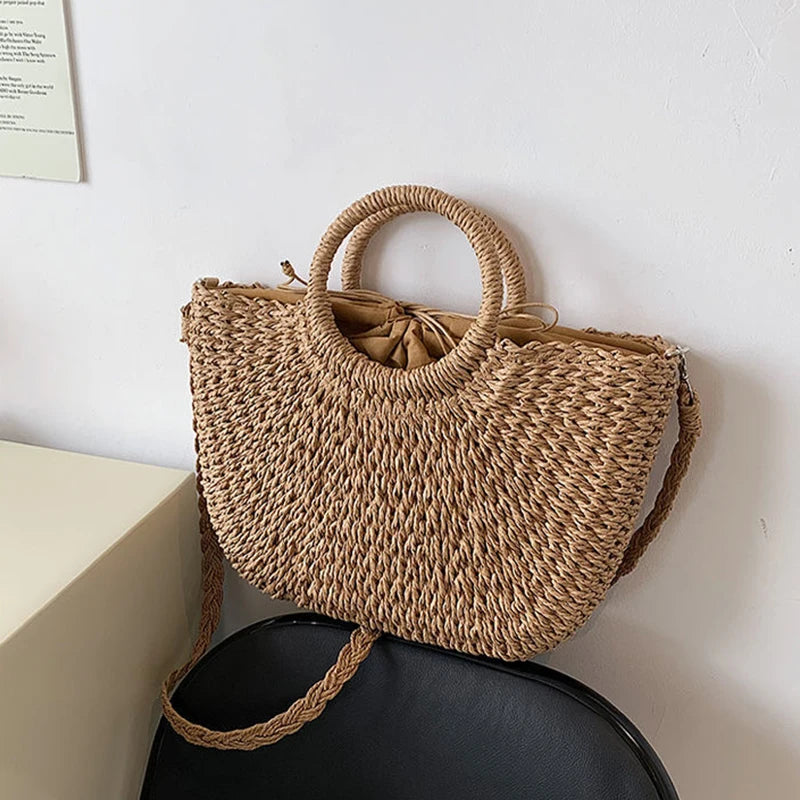 Straw Bucket Bag for Women – Handwoven Round Handle Beach Tote
