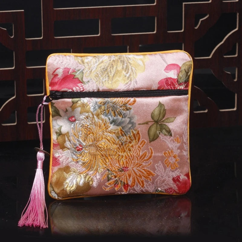 Embroidered Floral Coin Pouch – Chinese Style Jewelry Bag