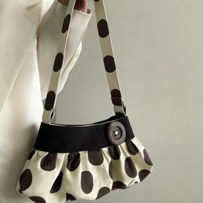 Pleated Dumpling Bag – Retro Wooden Button Shoulder Handbag