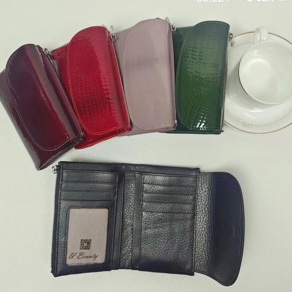 Crocodile Pattern Genuine Leather Women's Short Wallet