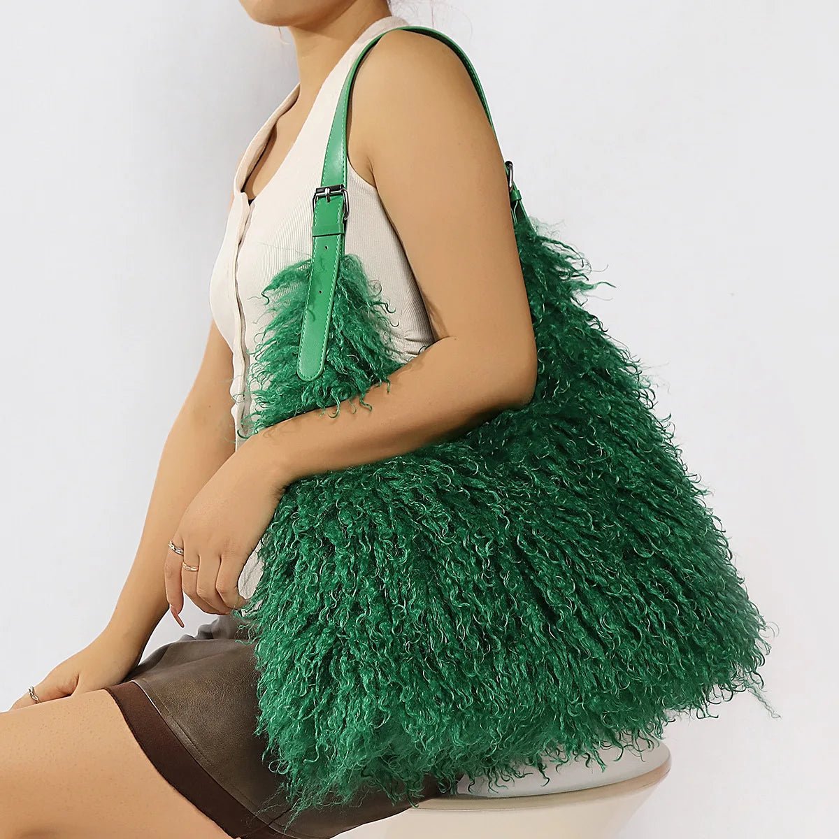 Fluffy Faux Fur Tote Bag – Large Capacity Shoulder Bag for Women