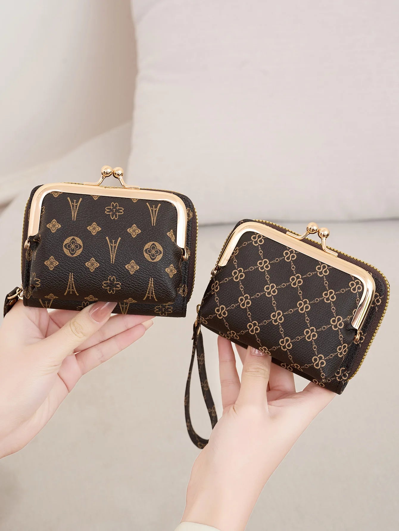 Women's Retro Coin Purse with Wrist Strap & Multi-Slot Card Holder