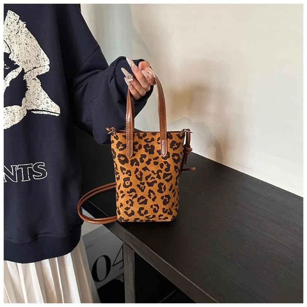 Mini Retro Crossbody Bag – PU Leather Shoulder Purse