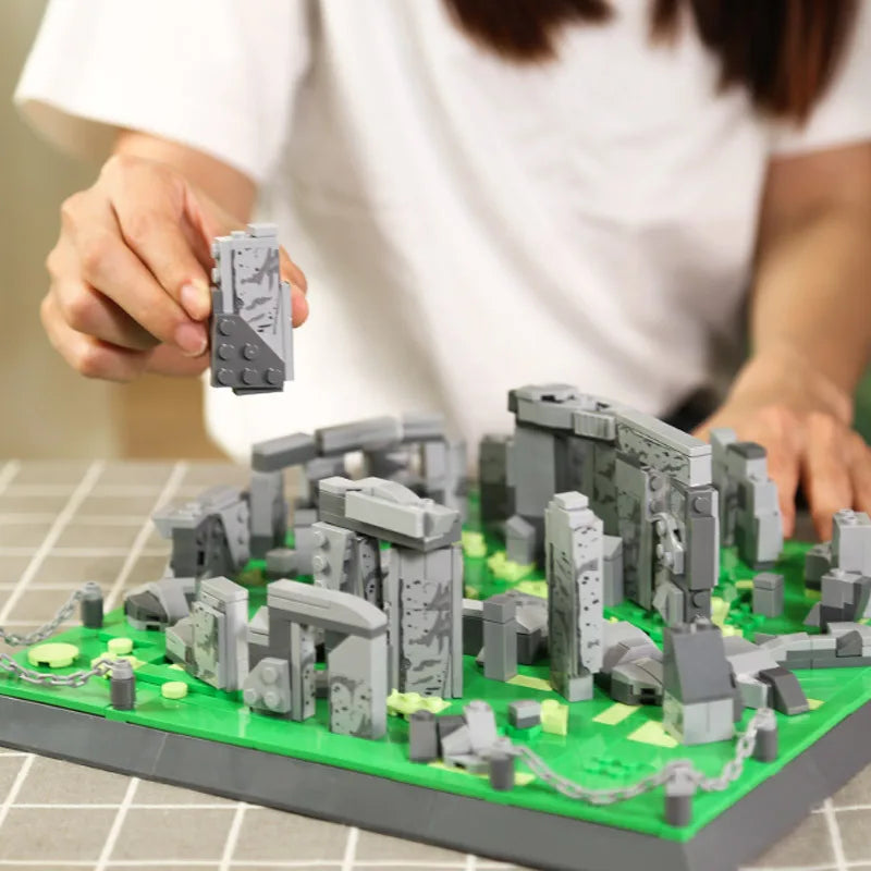 Stonehenge Building Blocks Set – 753 Pcs World Landmark Model