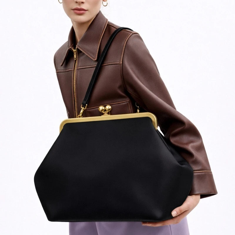 Seashell Clip Handbag – Women's Woven Shoulder Bag with Kiss Lock