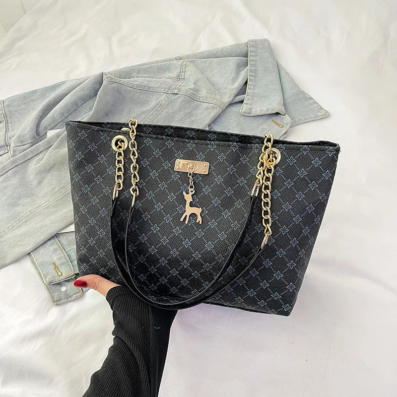 Large Capacity Women's Tote Shoulder Bag with Chain Strap
