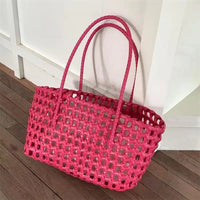 Peach red