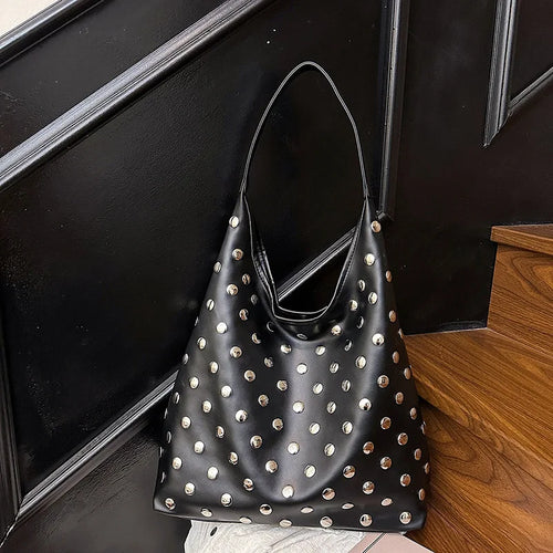 Retro Rivet Underarm Bag Large Capacity Niche Fashionable Shoulder Foreign Handbag