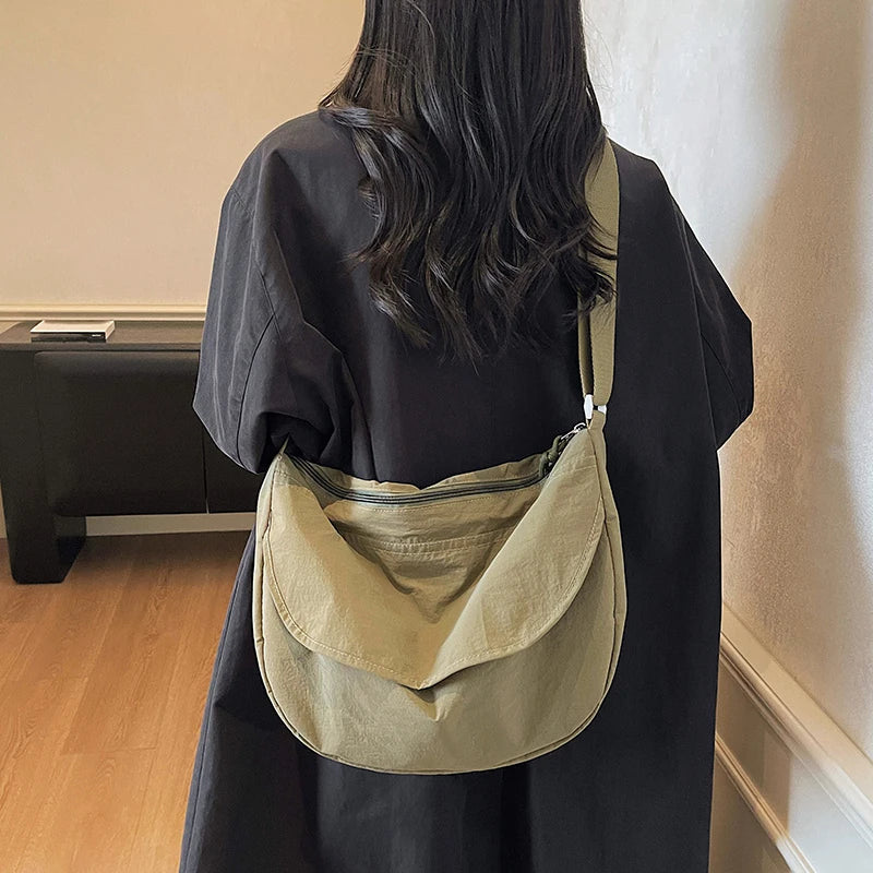 Crescent Crossbody Bag for Women – Lightweight Casual Shoulder Bag