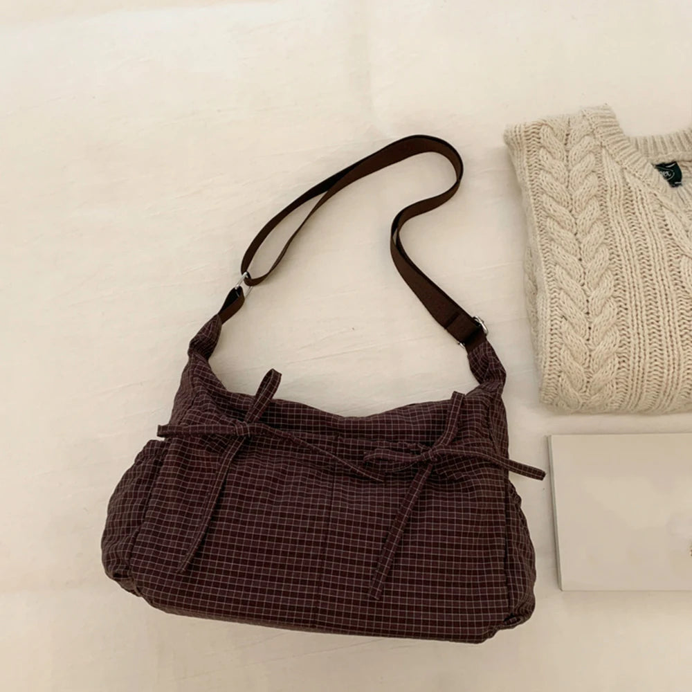 Large Capacity Retro Grid Shoulder Bag – Korean Style