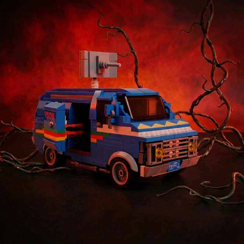 Retro 80s Van MOC Building Blocks Set – Mystery Town Brick Kit