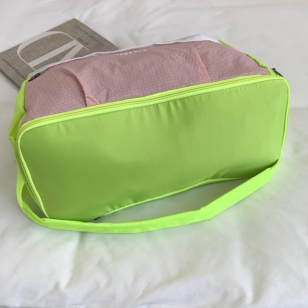 Expandable Travel Duffle Bag with Detachable Shoulder Strap