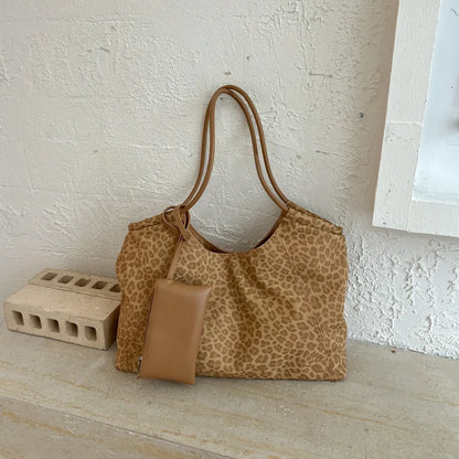 Large Capacity Shoulder Tote Bag – Women's Minimalist Commuter Purse