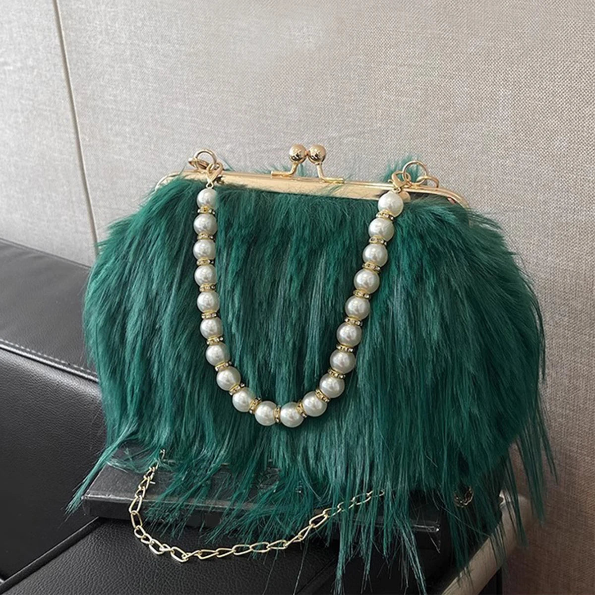 Plush Evening Bag – Fluffy Faux Fur Clutch with Pearl Handle