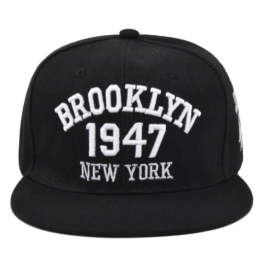 Embroidered Snapback Baseball Cap – Adjustable Hip Hop Hat for Men & Women