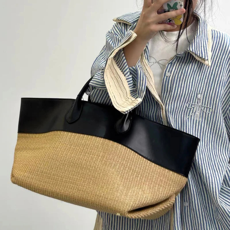 Straw & Leather Contrast Tote Bag – Large Beach Bag for Women