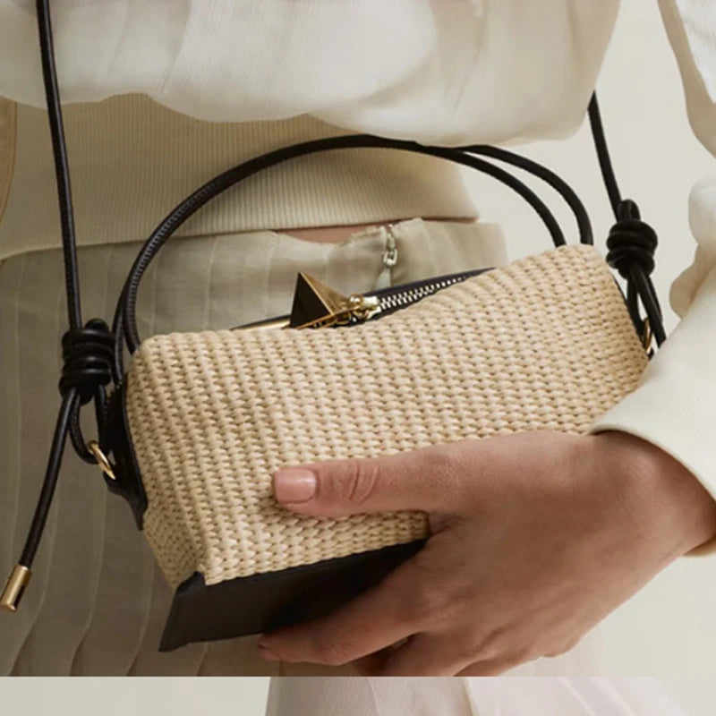 Small Square Straw & Leather Crossbody Bag – Minimalist Box Clutch