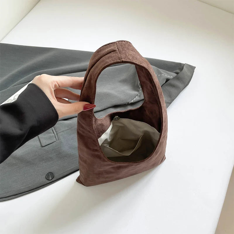 Frosted Rivet Bucket Bag – Women's Luxury Large Capacity Shoulder Tote