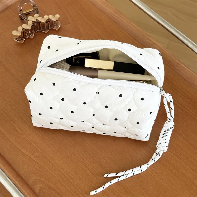 Quilted Dot Cosmetic Bag – Portable Makeup Pouch for Lipstick & Brushes