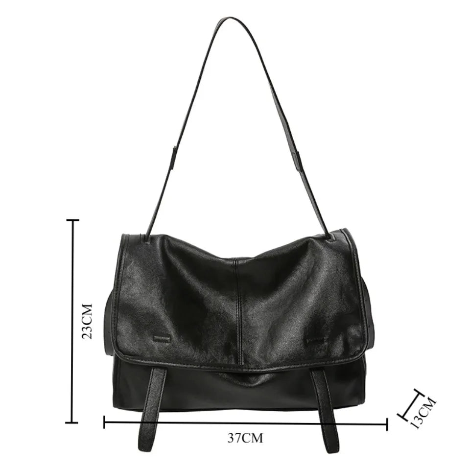 Large Capacity Oil Wax Leather Crossbody Messenger Bag