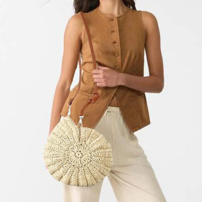 Crochet Conch Shoulder Bag with Pearl Chain – Handmade Woven Bag