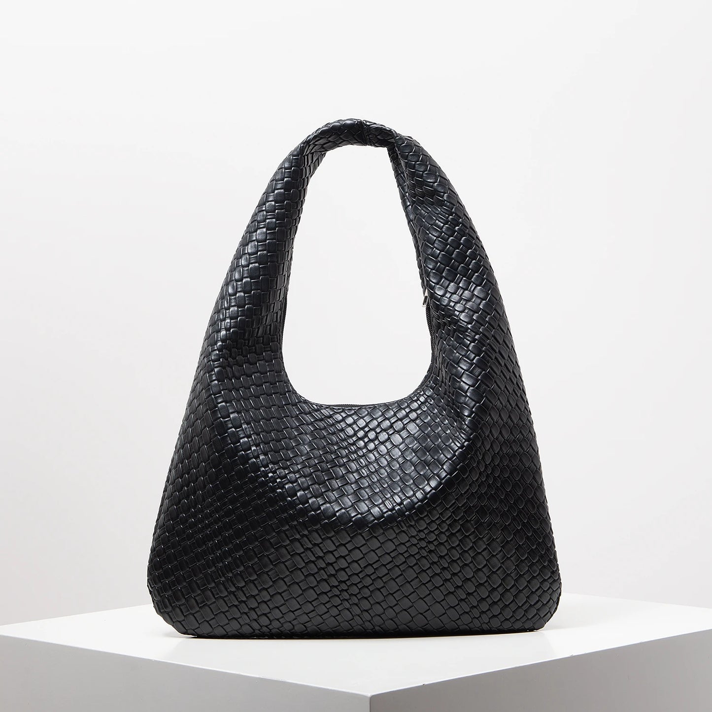 Vintage Faux Woven Leather Shoulder Bag Women S Handbag Large Capacity Tote Bag Crescent Bag