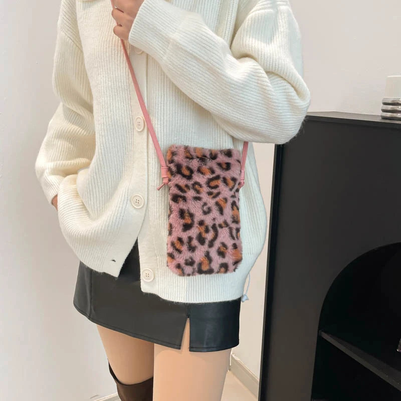Leopard Print Fluffy Shoulder Bag – Women's Underarm Clutch