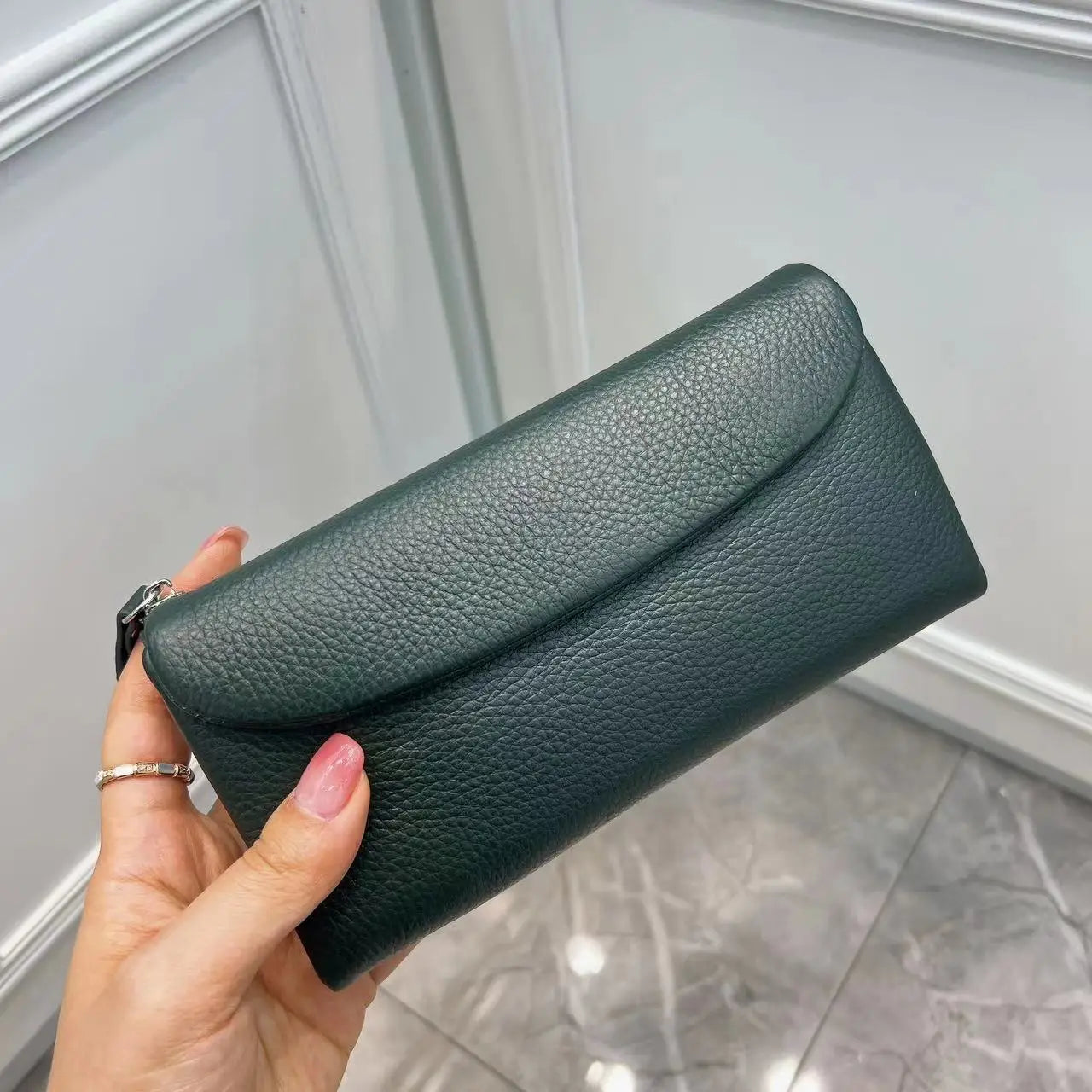 Genuine Cowhide Long Wallet for Women – Magnetic Clutch