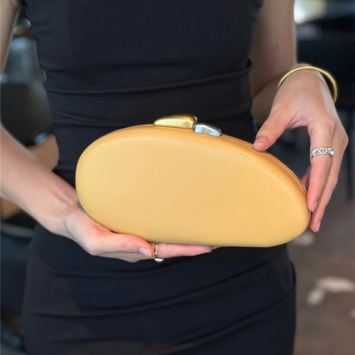 Shell-Shaped Evening Clutch Bag – Women's Luxury Crossbody Purse