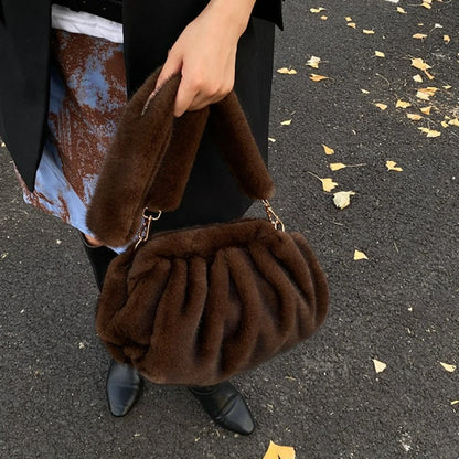 Trendy Womens Faux Fur Top Clutch Bag Vintage Fluffy Shoulder Autumn Winter Casual Simple Design
