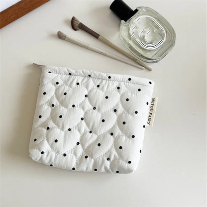 Quilted Dot Cosmetic Bag – Portable Makeup Pouch for Lipstick & Brushes