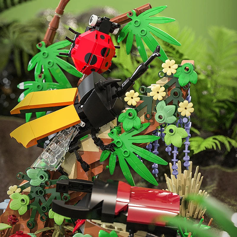 Insect Ecological Box Building Blocks – Beetle & Ladybug Diorama