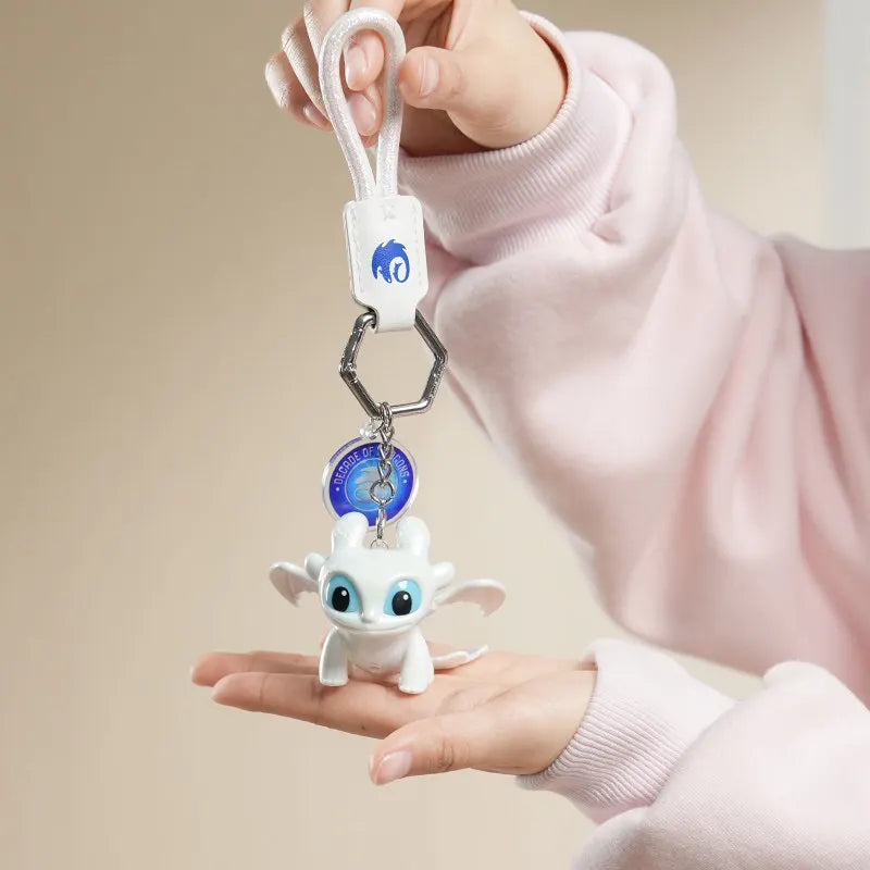 Toothless Dragon Keychain – Movable Wings & Glowing Eyes