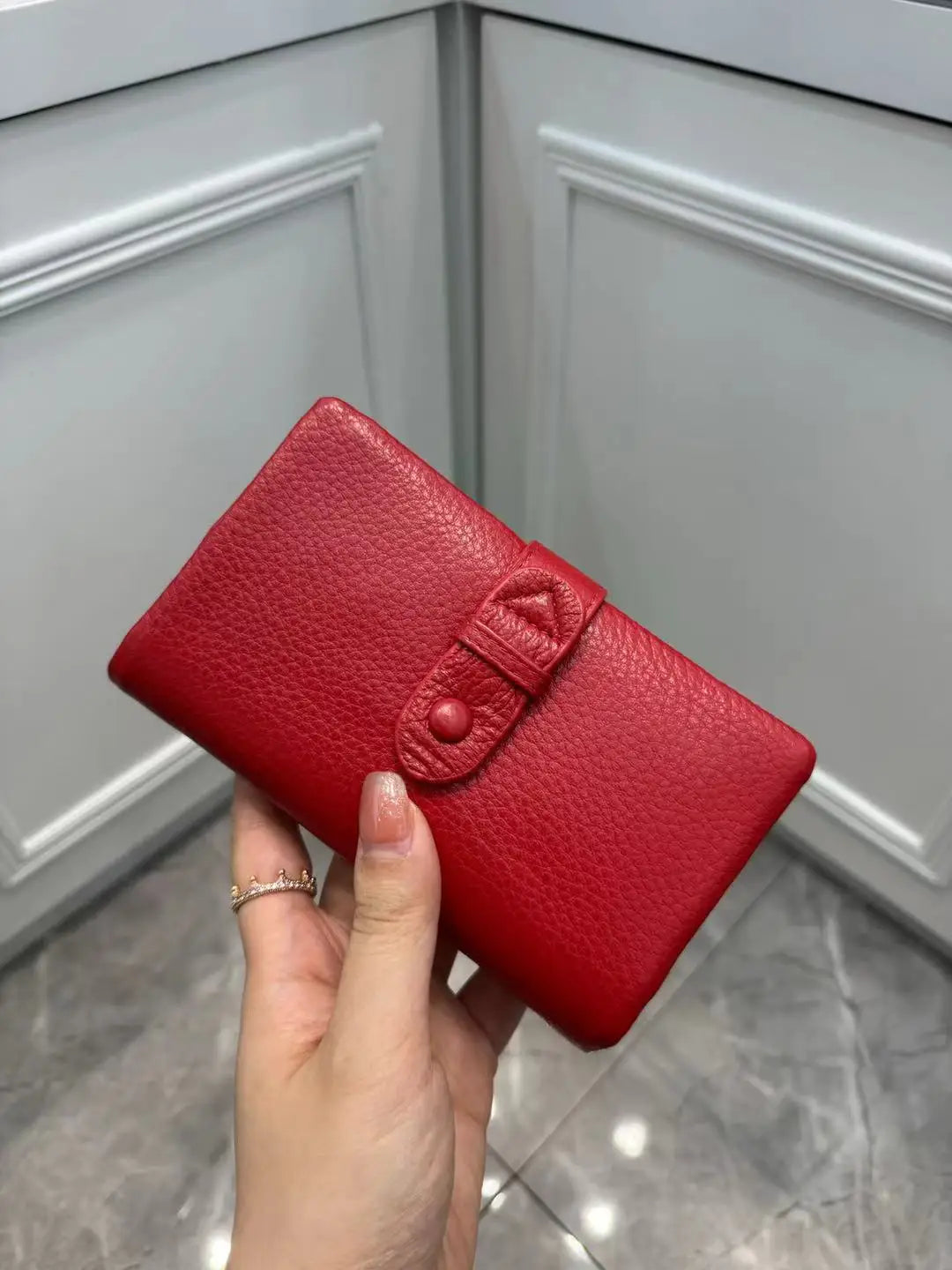 Genuine Leather Short Wallet for Women – Multifunctional Card Holder Zipper Coin Purse