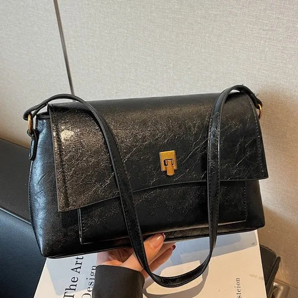 Retro High-Value Single Shoulder Armpit Bag Women S Winter Messenger Niche Commuter Small Square