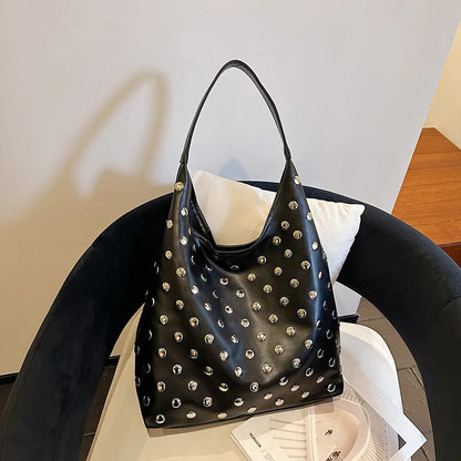 Retro Rivet Underarm Bag Large Capacity Niche Fashionable Shoulder Foreign Handbag