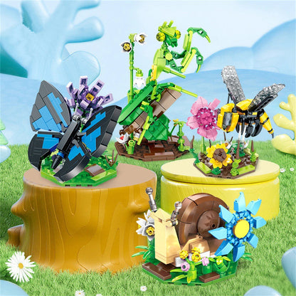 Praying Mantis Building Blocks Set – Insect Nature Diorama Toy