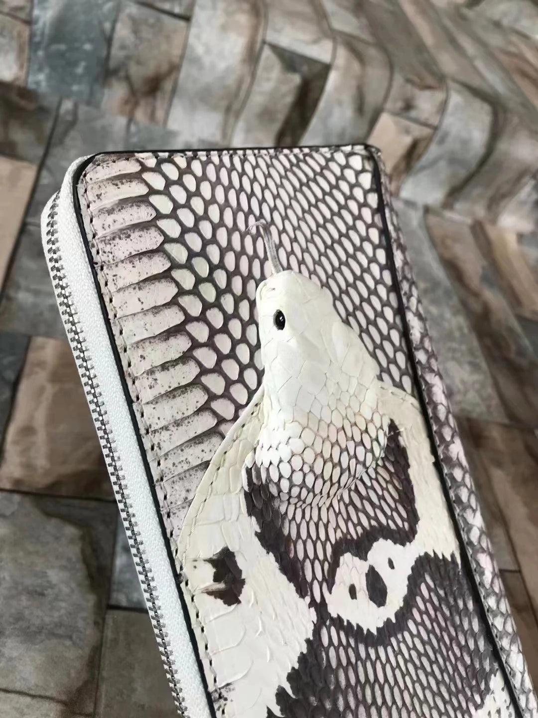 Snakeskin Leather Men's Zipper Clutch – Large Capacity Wallet