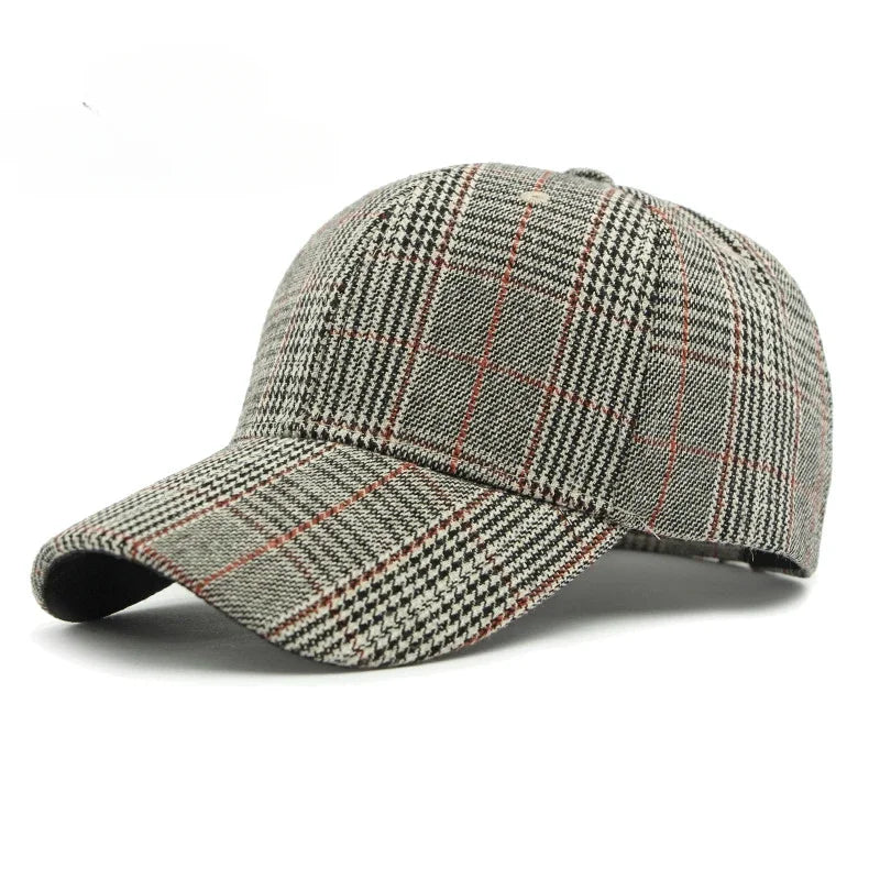 Checkered Baseball Cap – Classic Plaid Sun Visor Hat for Men & Women