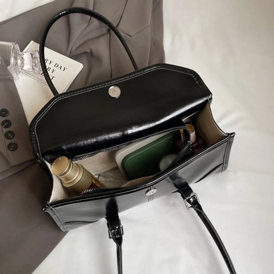 Oil Wax Leather Shoulder Bag – Women's Elegant Underarm Purse